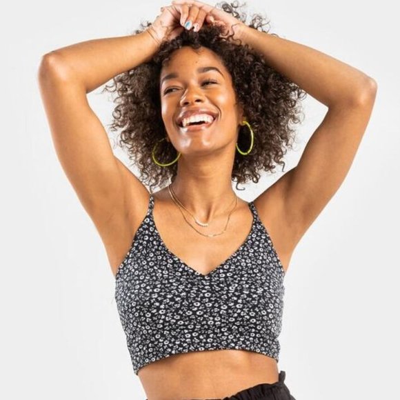 Francesca's | NWT Lue Ditsy Floral Crop Top 💠 - Picture 1 of 9